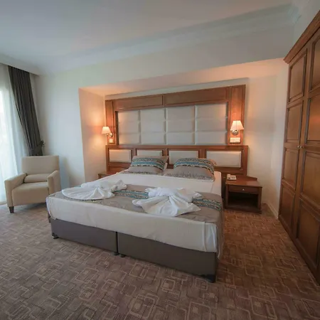 Hotel Grand Sahin's 3*