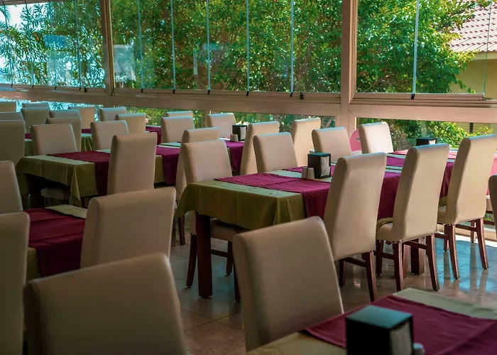 Grand Sahin's Hotell 3*